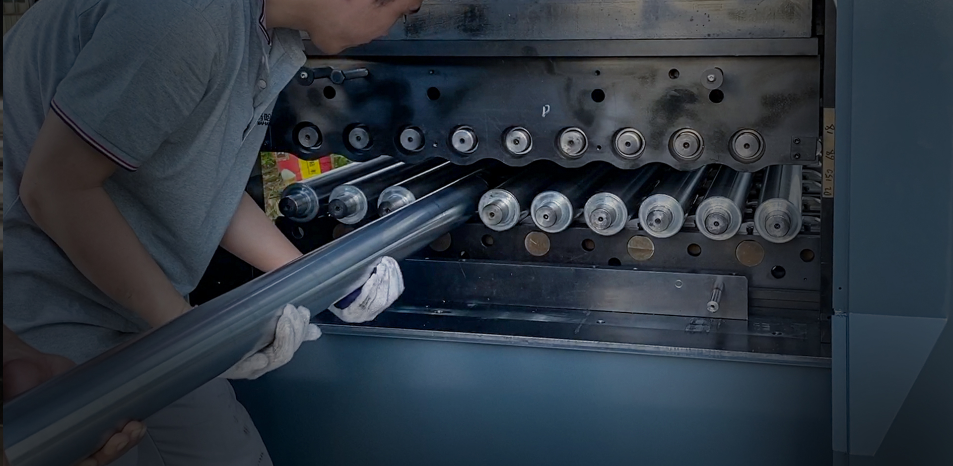 Ang prinsipyo ng pag-level at pamamaraan ng steel plate leveling machine