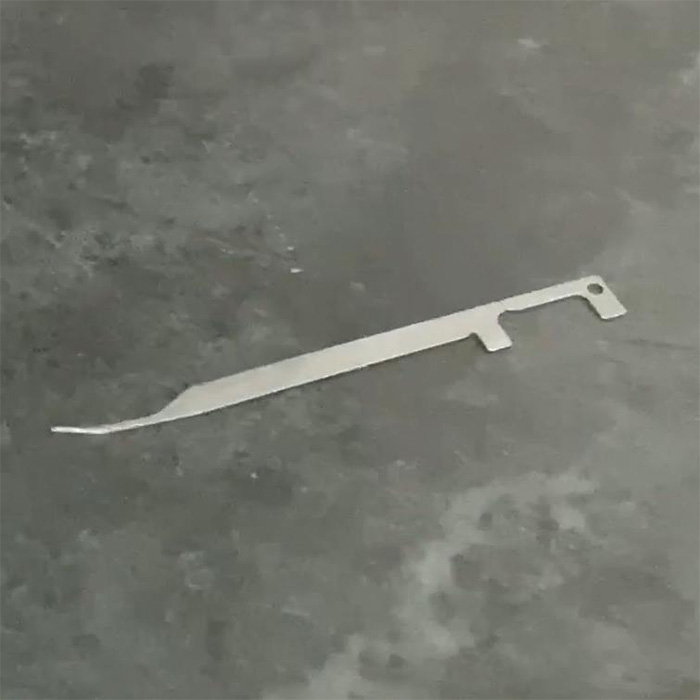 Sheet leveler