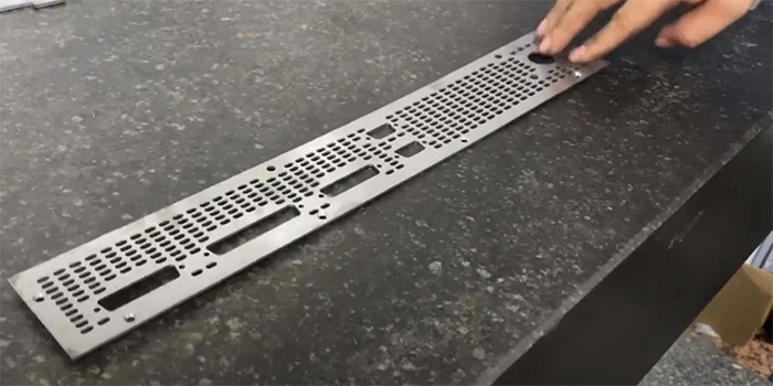 Plate leveler