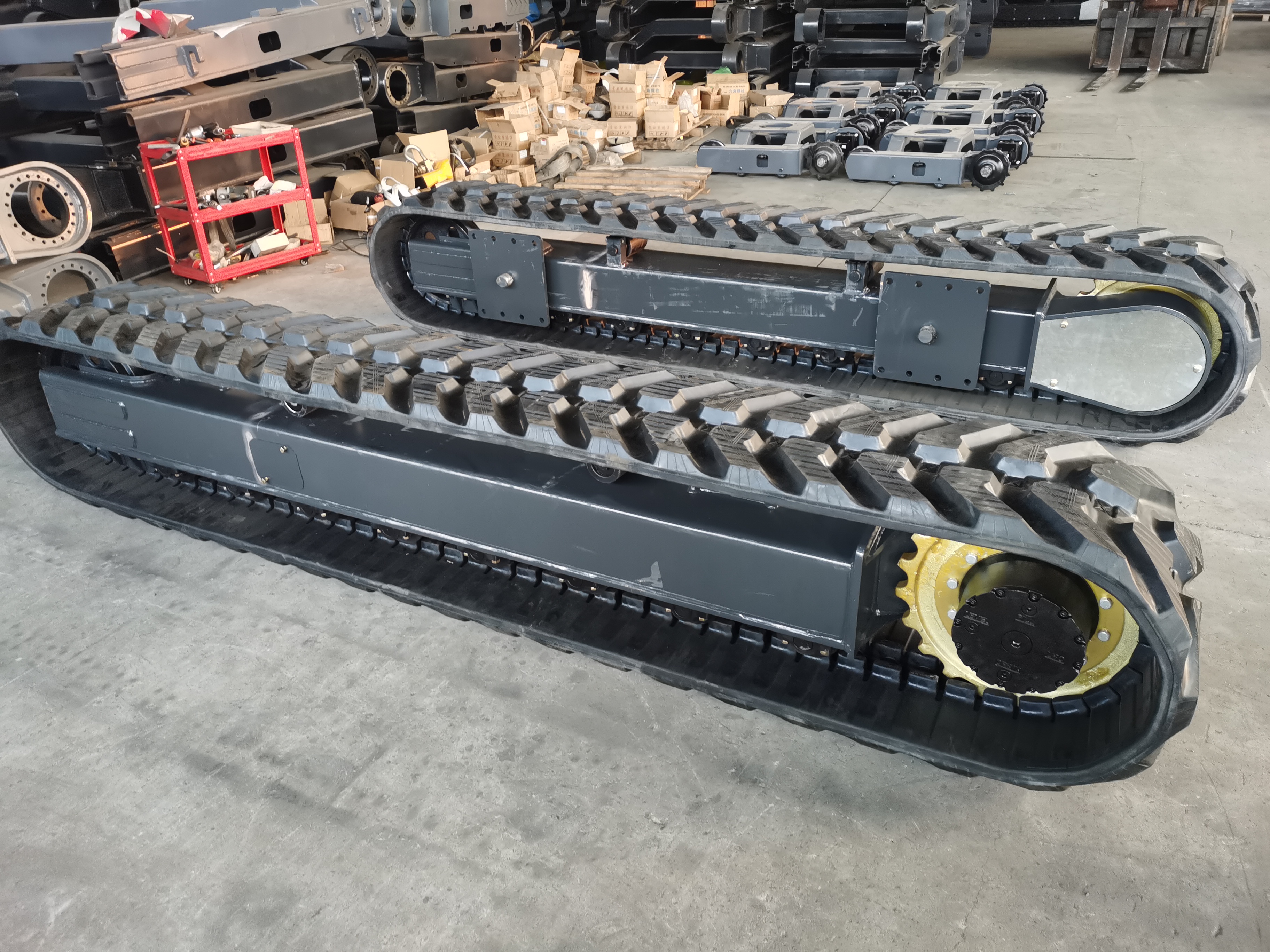 10 Ton Rubber Track Undercarriage Shipment to Vietnam