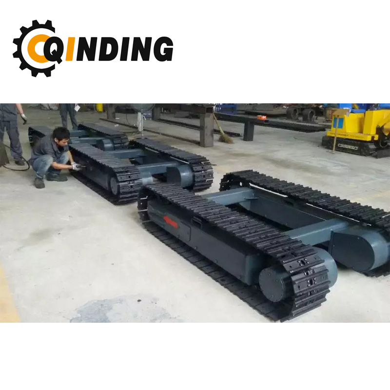 Китай QDST-20T 20-тонное стальное гусеничное шасси Высококачественная гусеничная ходовая часть 4256 мм x 942 мм x 600 мм, производитель