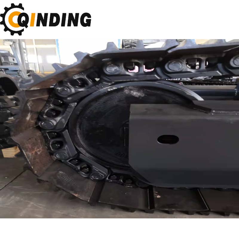 QDST-42T 42 Ton Steel Tracked Undercarriage Made in China 5597mm x 1064mm x 600mm