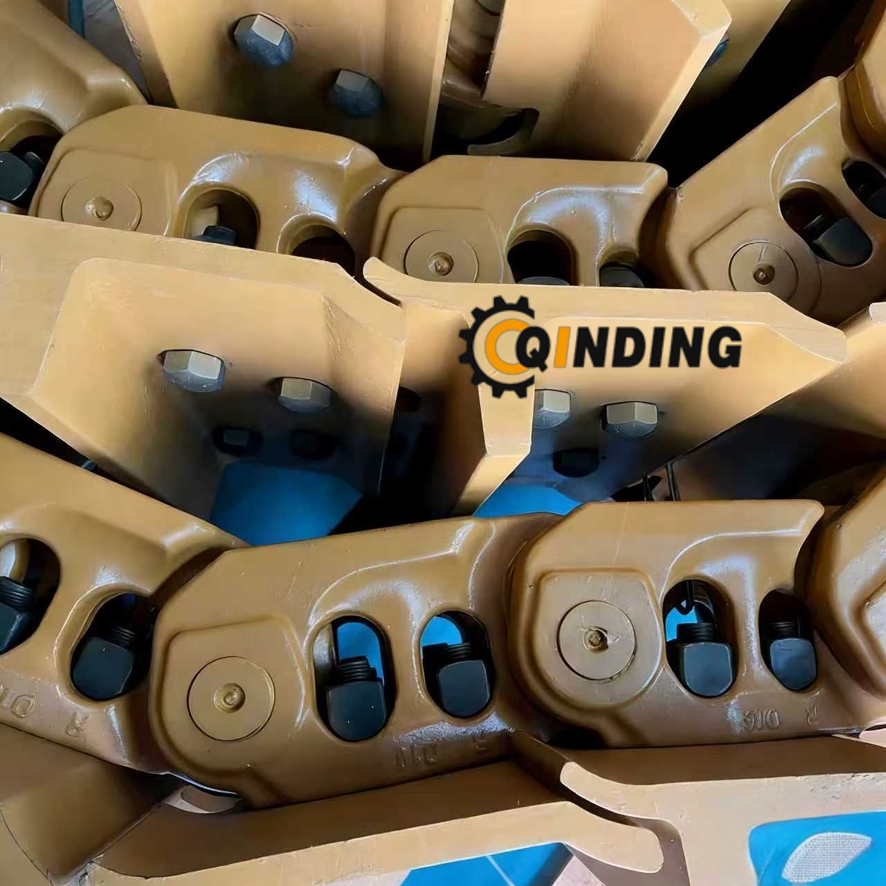 CAT320 Heavy-Duty Track Shoe Wear-Resistant Mining Parts