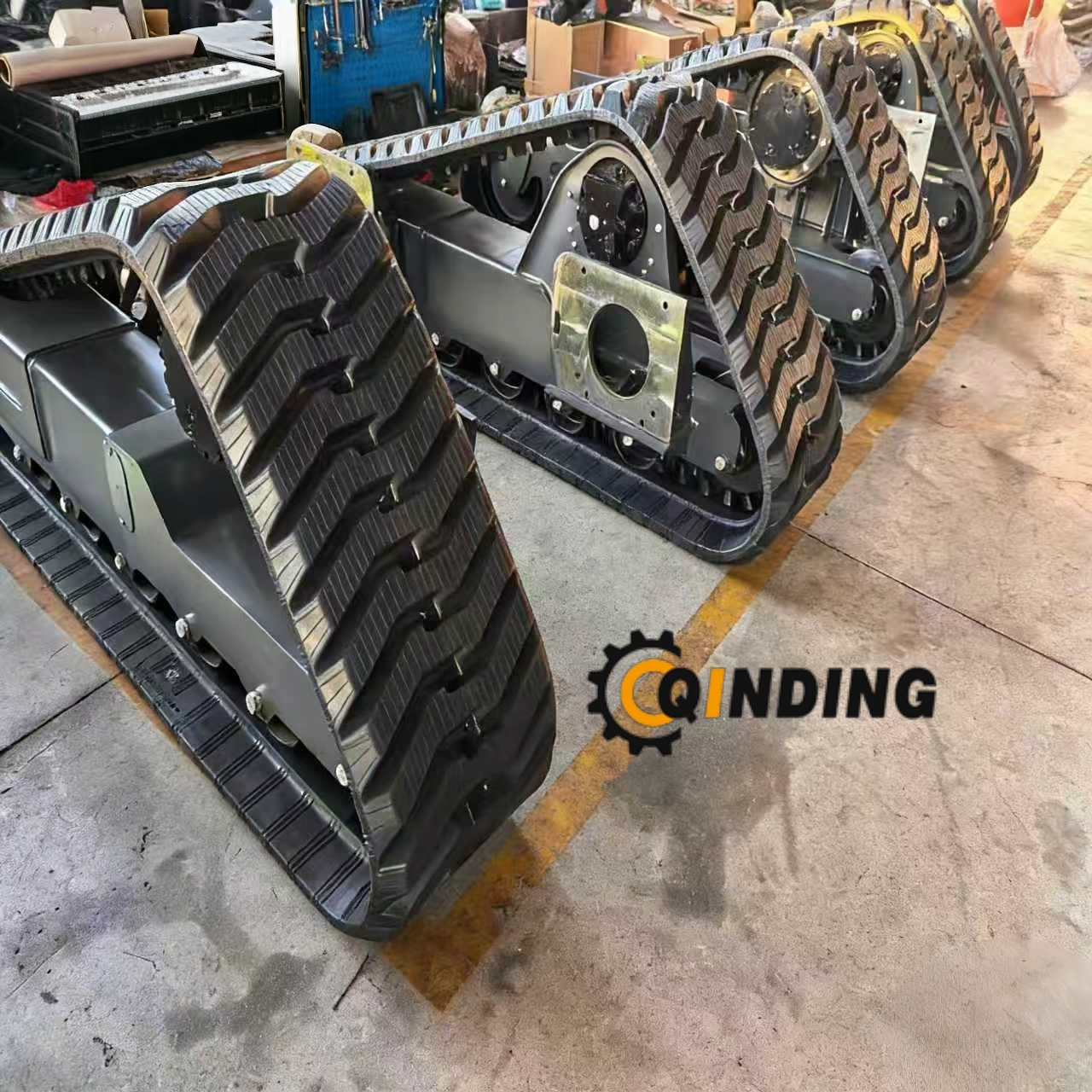 Custom Triangular Rubber Chassis Sliding Loader Undercarriage