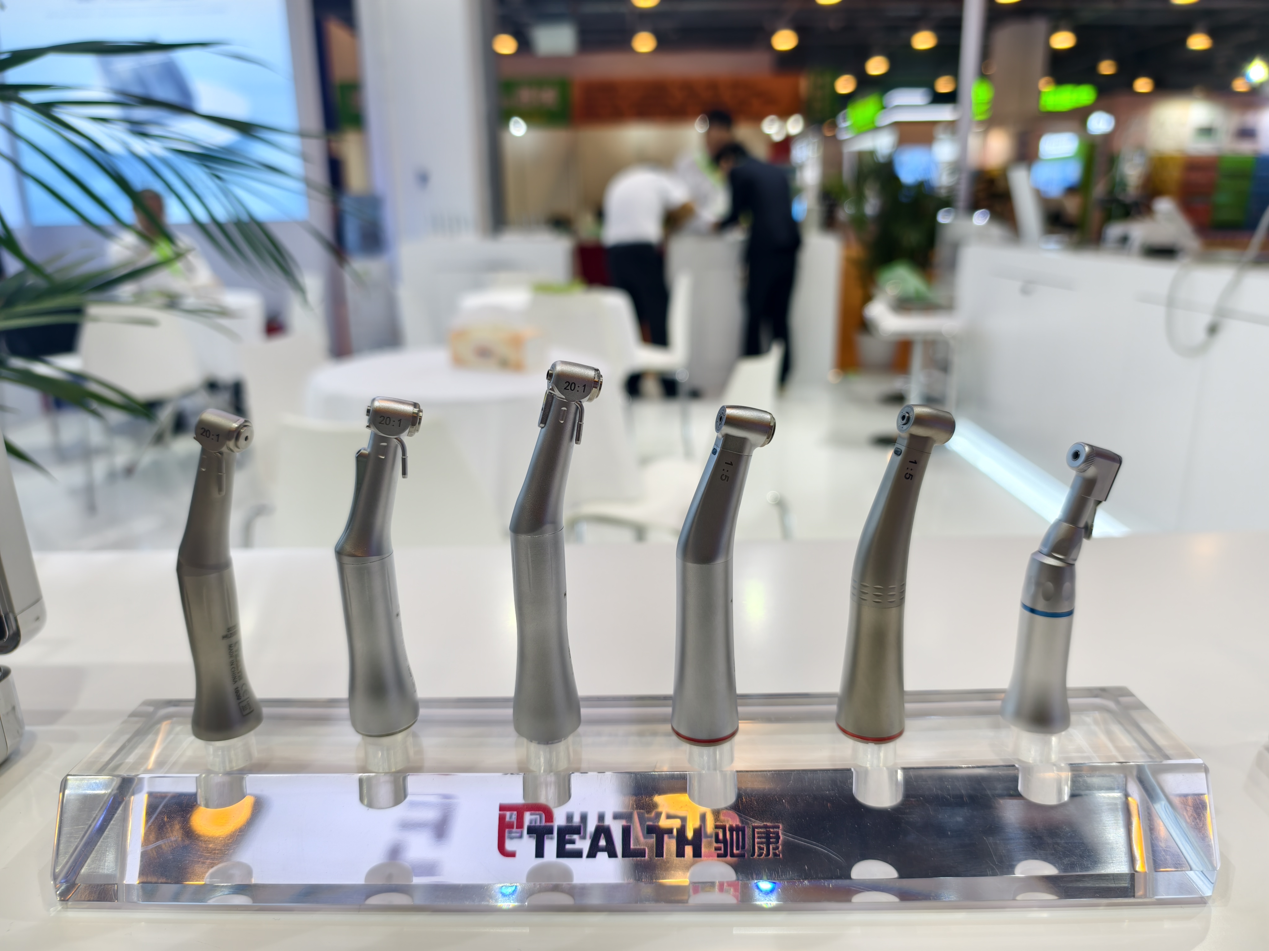 Electric dental handpiece