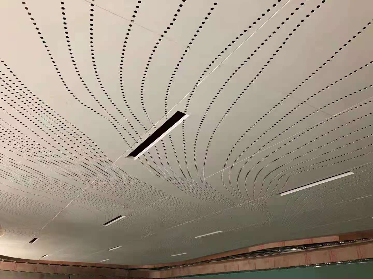aluminum U shaped baffle ceilingbaffle ceiilng