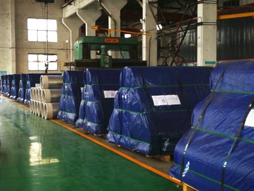 कॉपर फ़ॉइल की रोलिंग मिल मशीन में कास्टिंग स्टील स्पूल का उपयोग किया जाता है