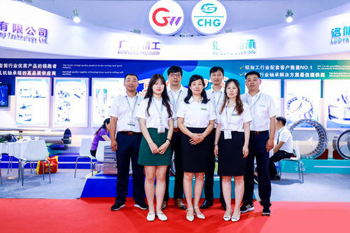 guangwei team in the the China International Aluminium Industry Exhibition