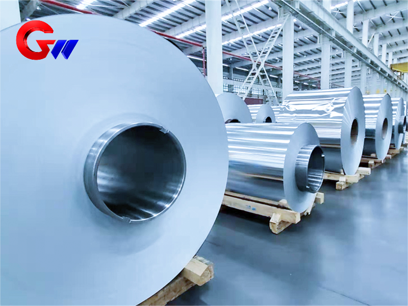 Odlévací ocelová cívka používaná ve válcovně měděných pásů v neželezném průmyslu