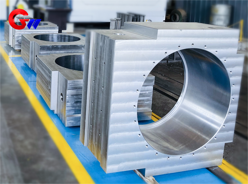 Cast steel working side bearing seat