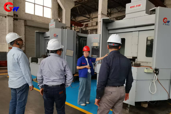 Delegasi Marin UAE Melawat GW Precision untuk Alat Ganti Precision