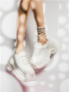 Zapatillas de deporte cómodas con plataforma de cuero blanco