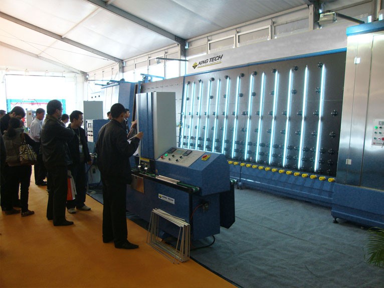 KING TECH nahm 2014 an der 25. Internationalen Technologiemesse für die Glasindustrie in China teil