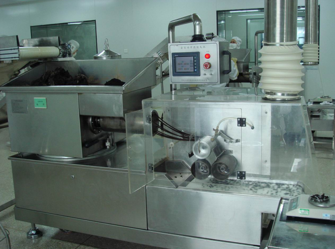 Producing the Traditional Chinese Pill Machine Producing the Traditional Chinese Pill Machine