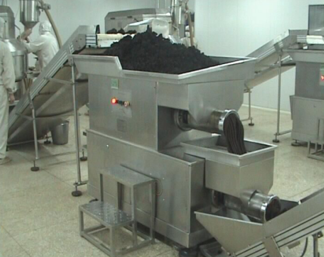 Drug refining machine