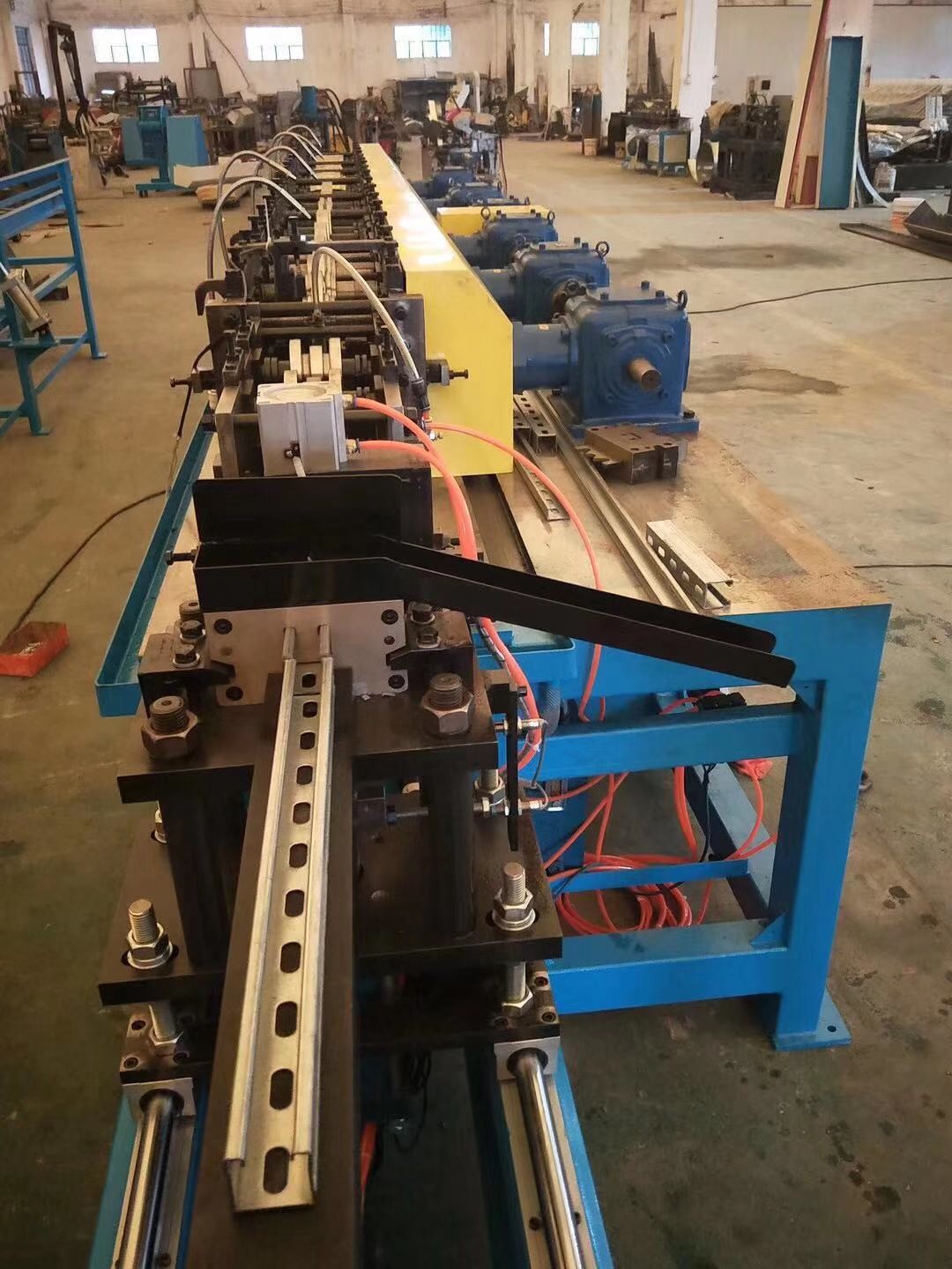 Automatic anti-vibration bracket production line