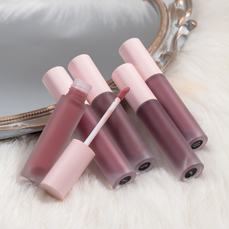 pigmented glossy lipgloss
