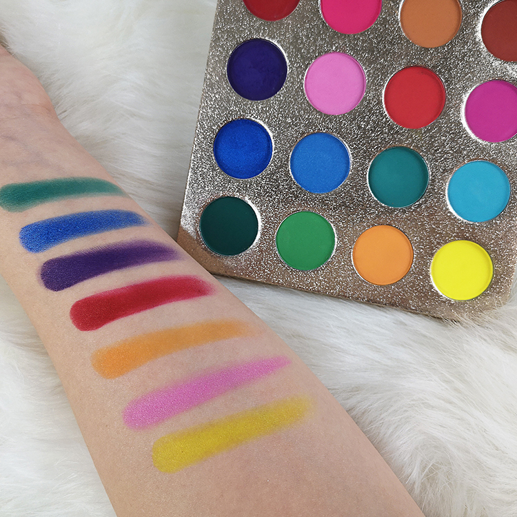 pigmented eyeshadow palette