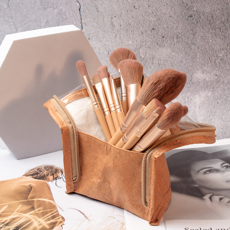 Natürliche vs. synthetische Make-up-Pinsel