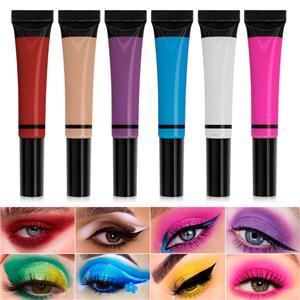 Gekleurde oogschaduwbasisprimer voor opvallende ooglooks