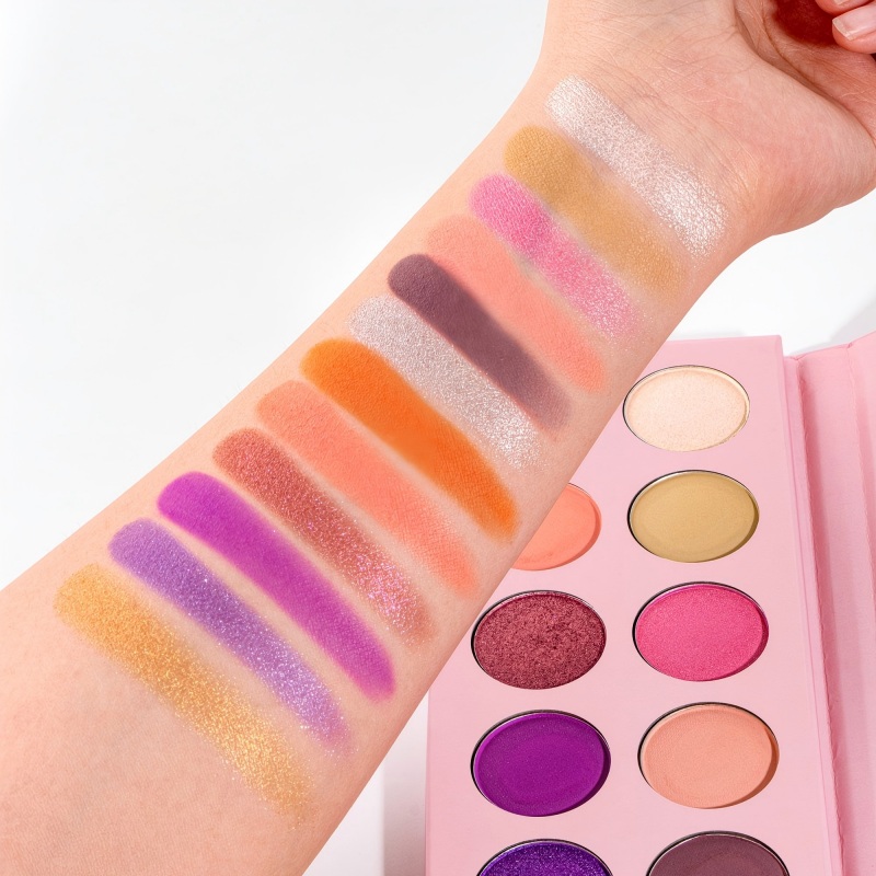 Pink packaging eyeshadow palette Pink packaging eyeshadow palette
