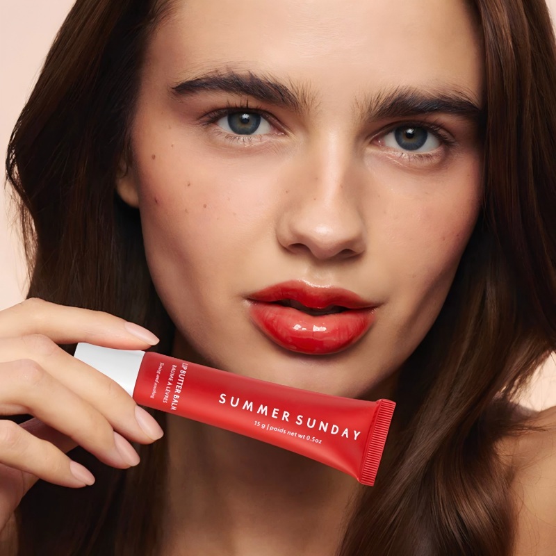 Lip gloss essence Lip gloss essence