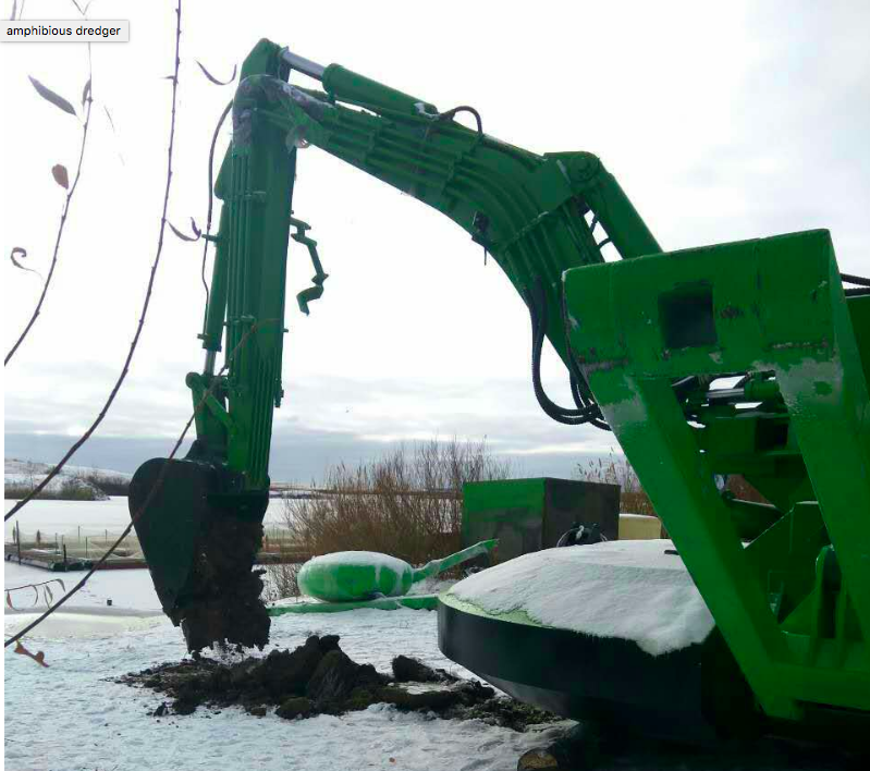 amphibious dredger