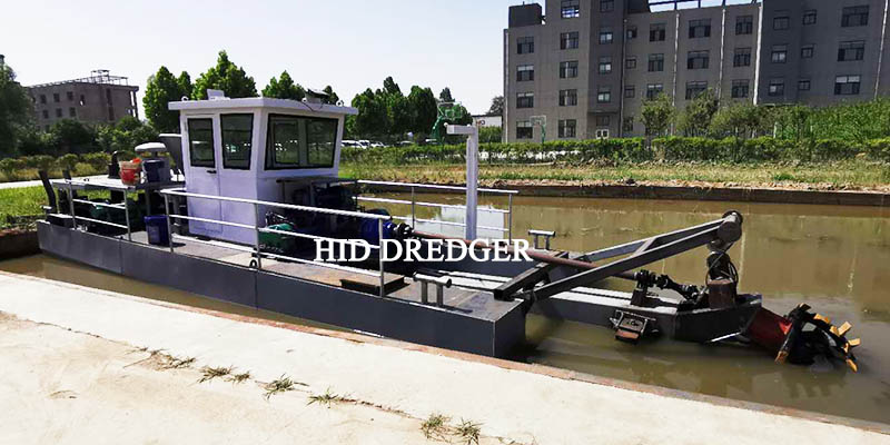 suction dredger