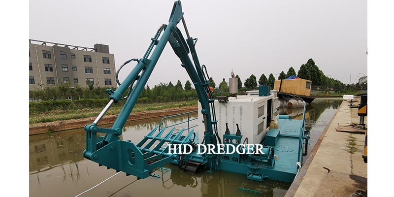 Multifunctional Small Capacity Suction Dredger Tested in our Testing Pool Factory