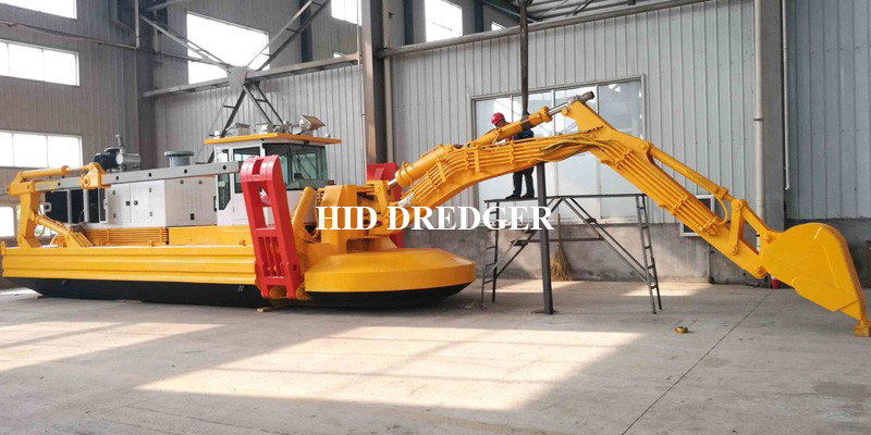 Amphibious dredger