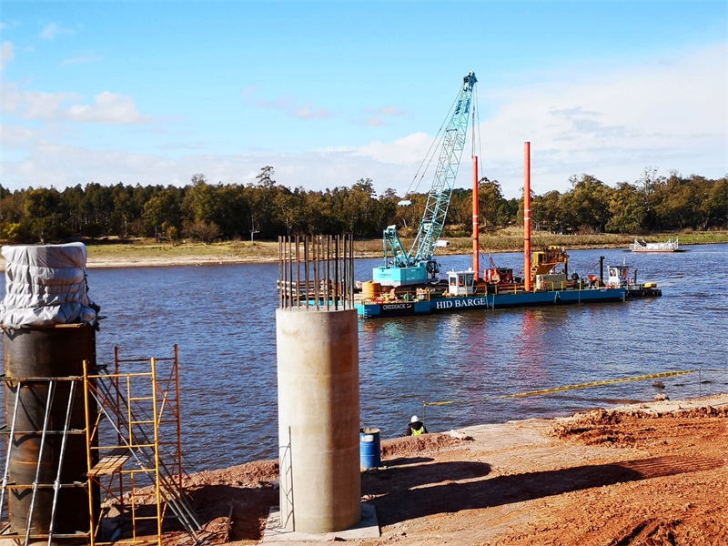 Crane Pontoon For Support and Handle Crane Working in Uruguay River Factory