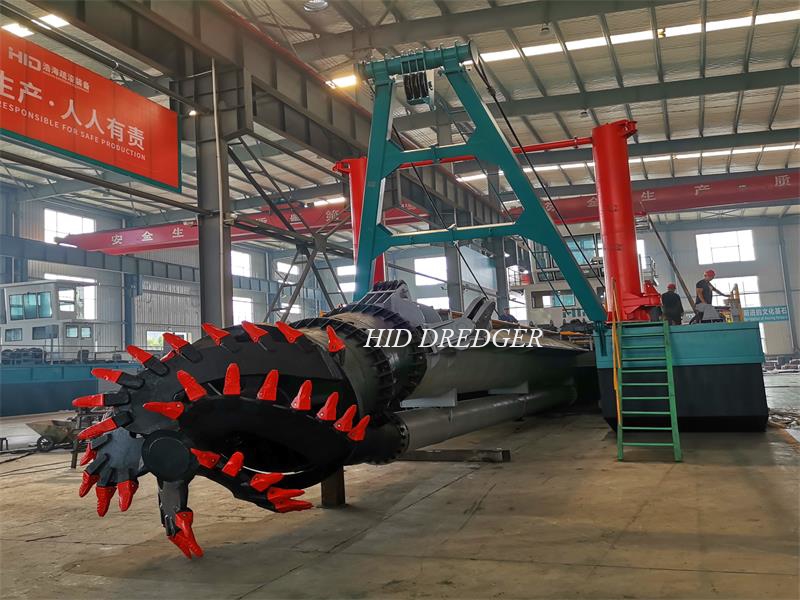 20inch 4000m3/h cutter suction dredger Delivering for Bangladesh Factory