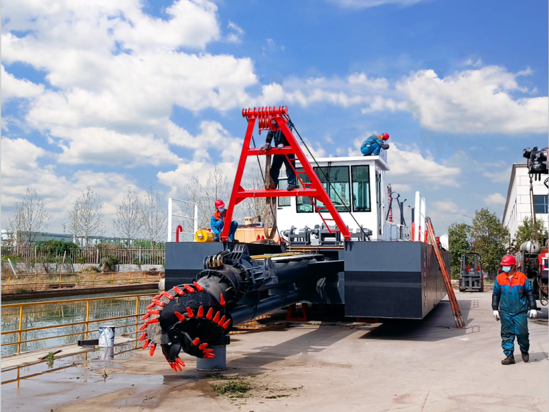 electric dredger