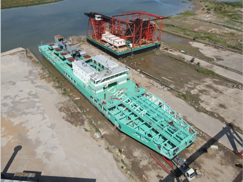 Sea tin ore material mining dredger with dredging depth 50m manufactured by HID
