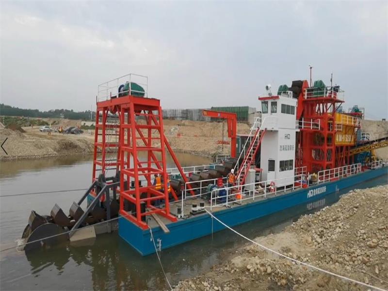 sand mining vessel