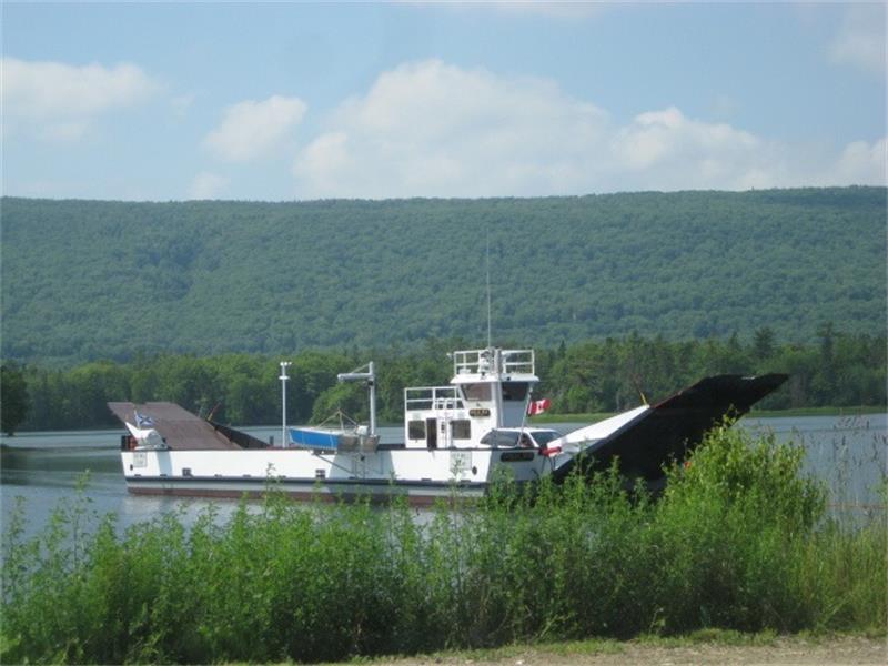 Dual Ramp Transport Barge: A Water Transport Tool for Heavy Equipment and Cargo Factory