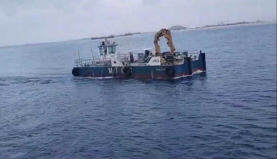 towing tug boat