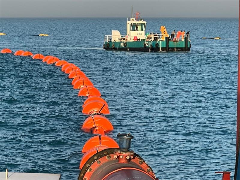 dredge vessel