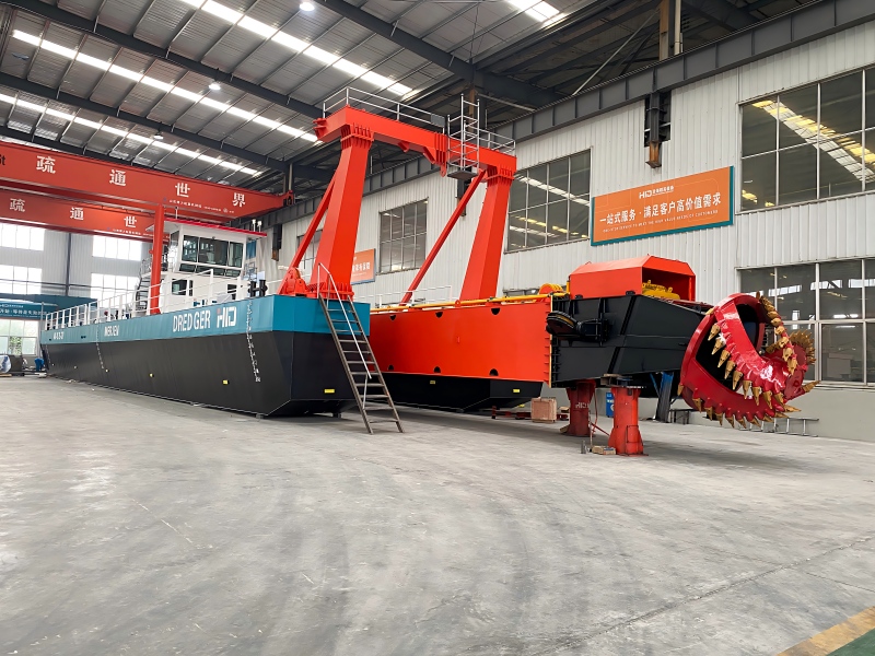 Heavy-Duty 6000 m³/h Cutter Suction Dredger – Available for Immediate Delivery