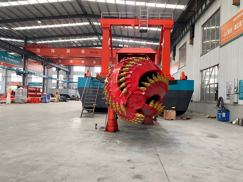 Heavy duty dredger Heavy duty dredger
