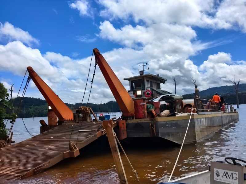 Customer Testimonial: HID Transport Barge Continues Reliable Operation After More Than 10 Years of Service
