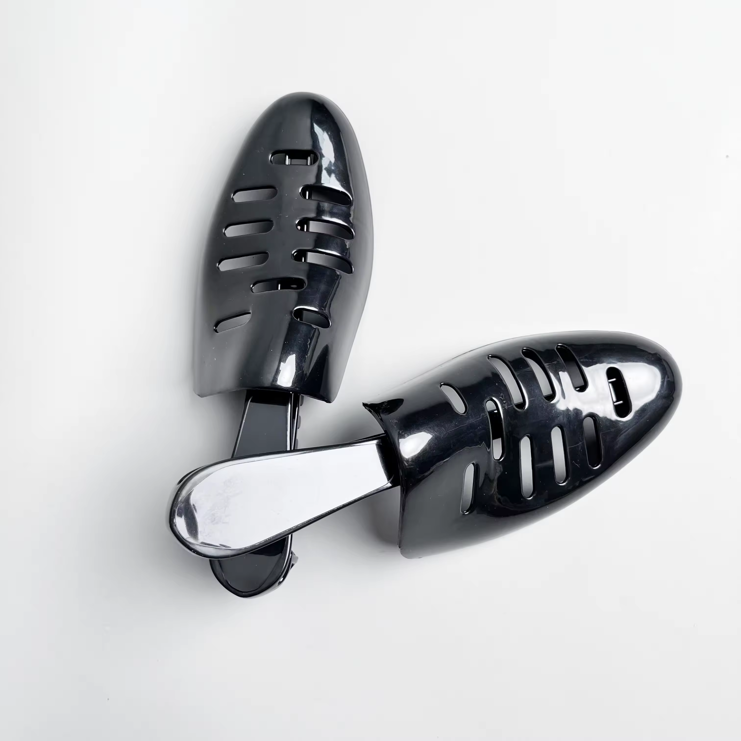 Black Big Women Shoe Tree Sneakers