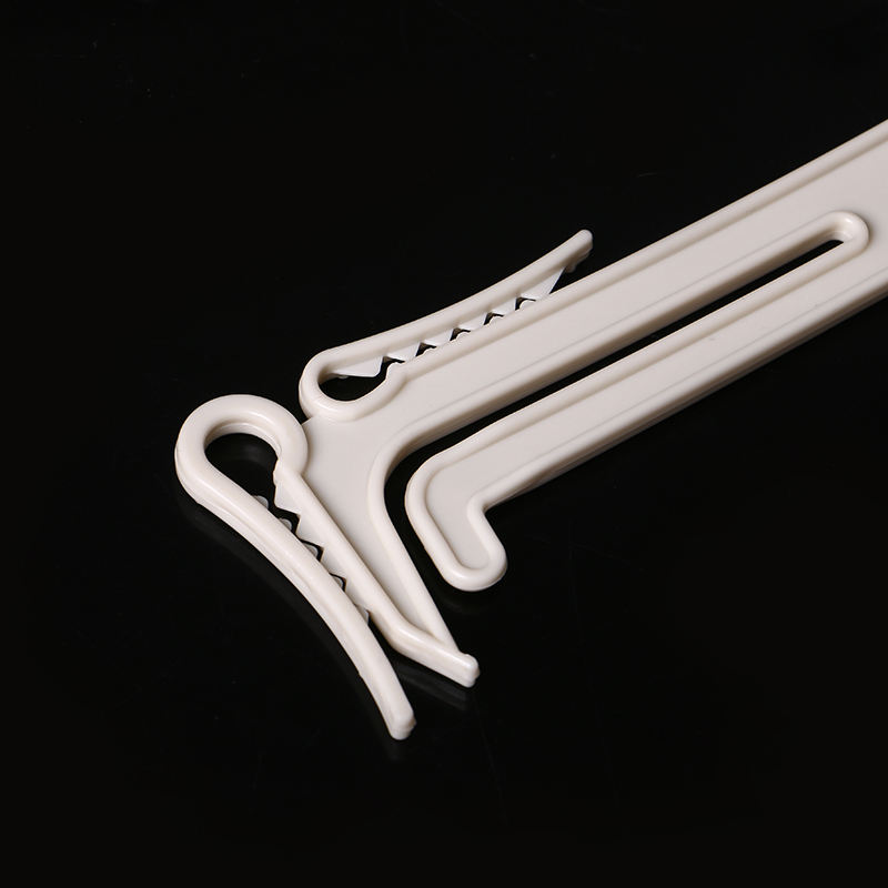 Plastic underwear hanger bra hanger