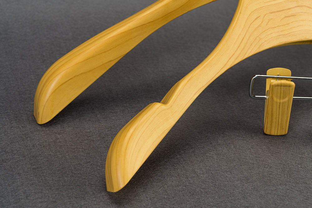 Wooden Clothes Hangers for Suits Coats Jackets Shirts