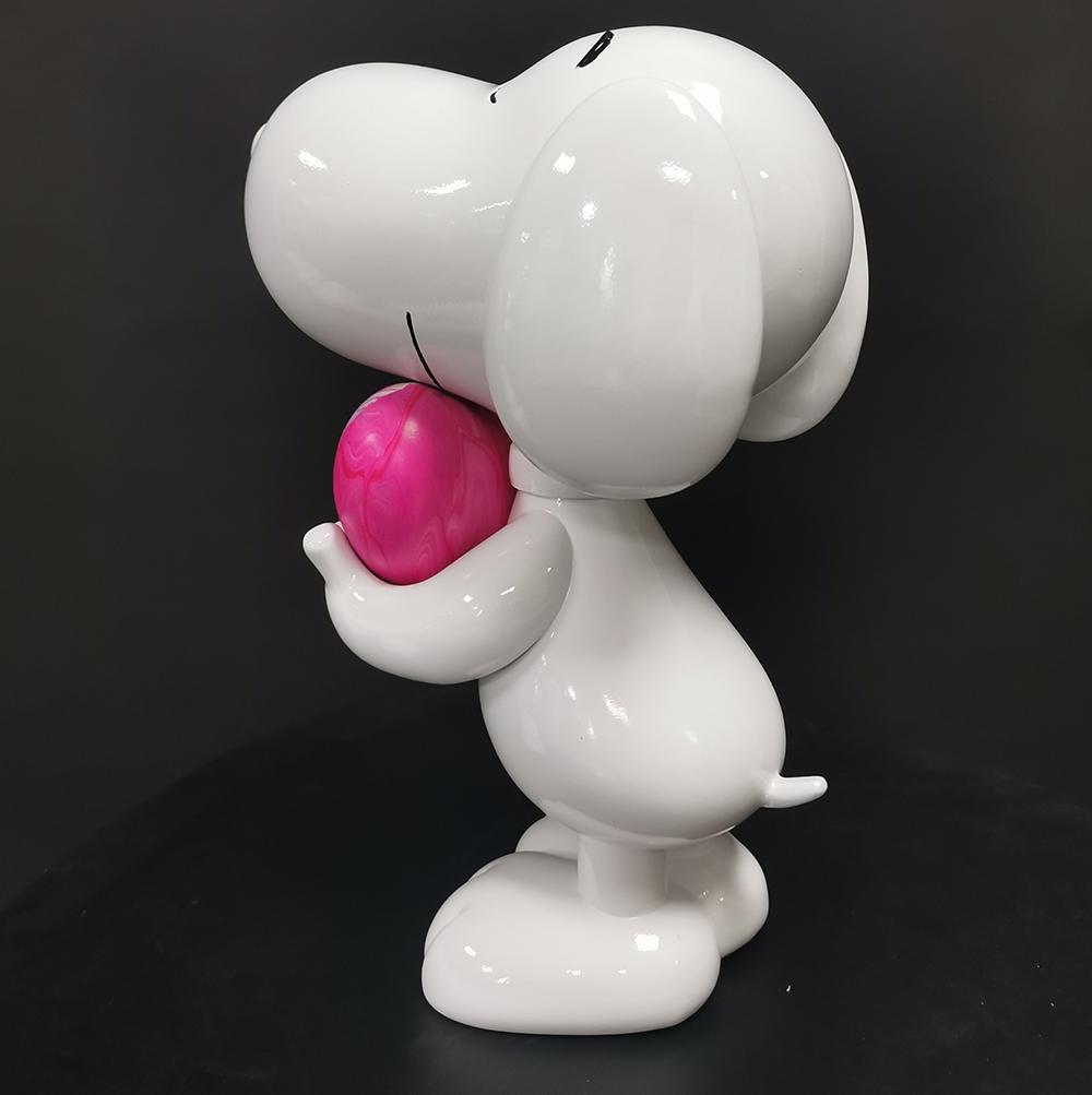 Snoopy Heart cartoon design fiberglass statue art design