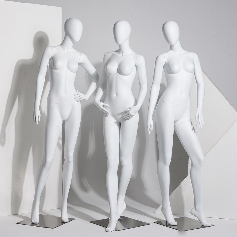 Shop Display Fiberglass Athletic Female Mannequin