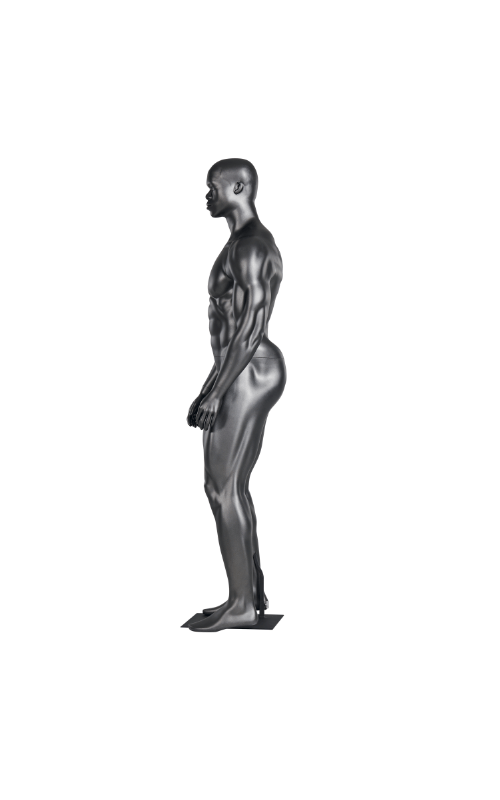 Mannequin homme musclé et complet