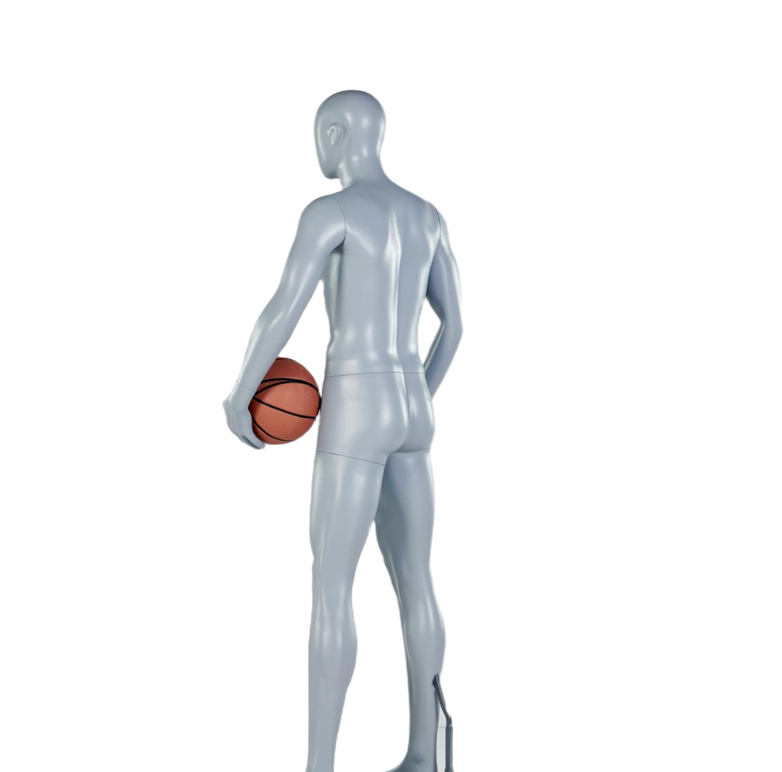Manichino maschile che tiene in mano un pallone da basket