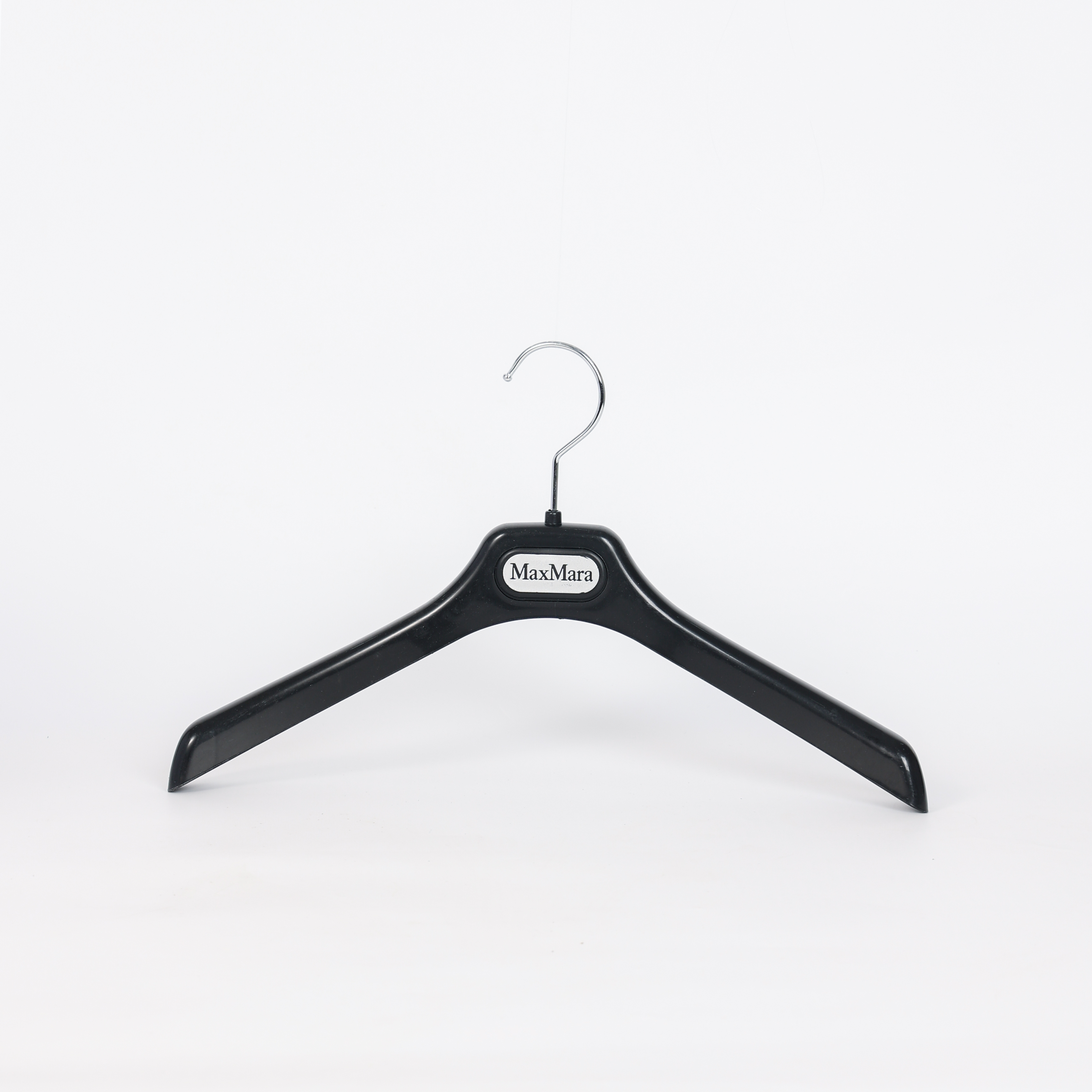 Percha de traje negra