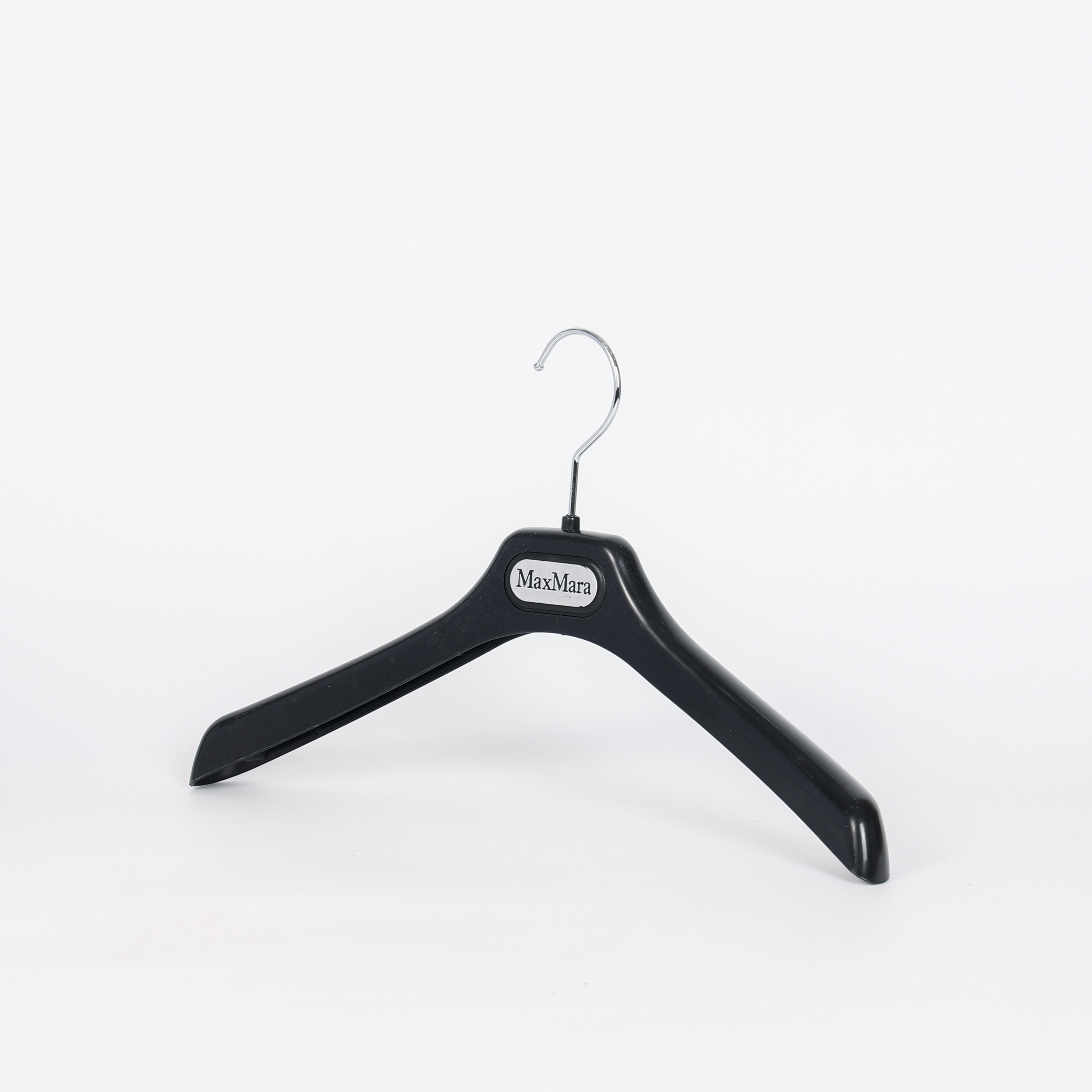 Percha de traje negra